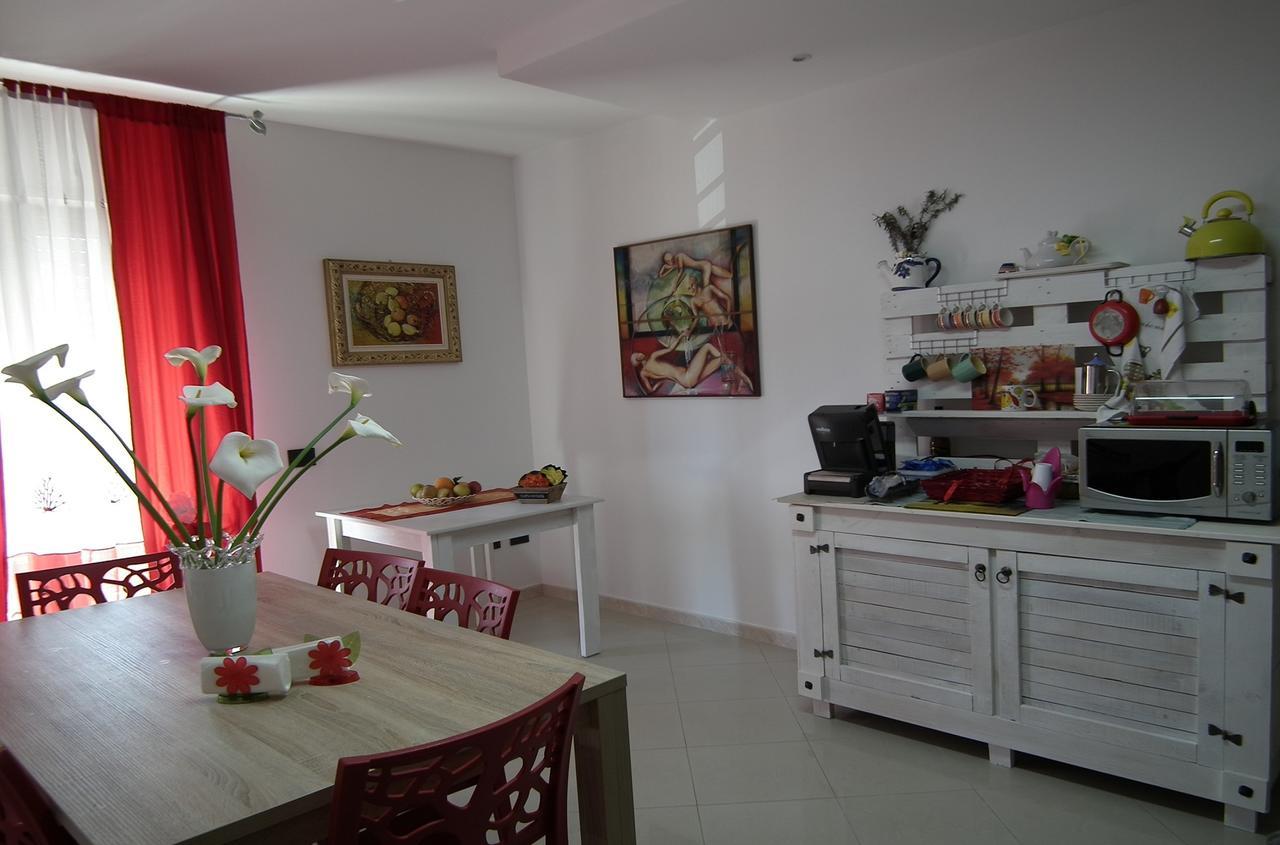 Il Sorriso B&B Pulsano Bagian luar foto