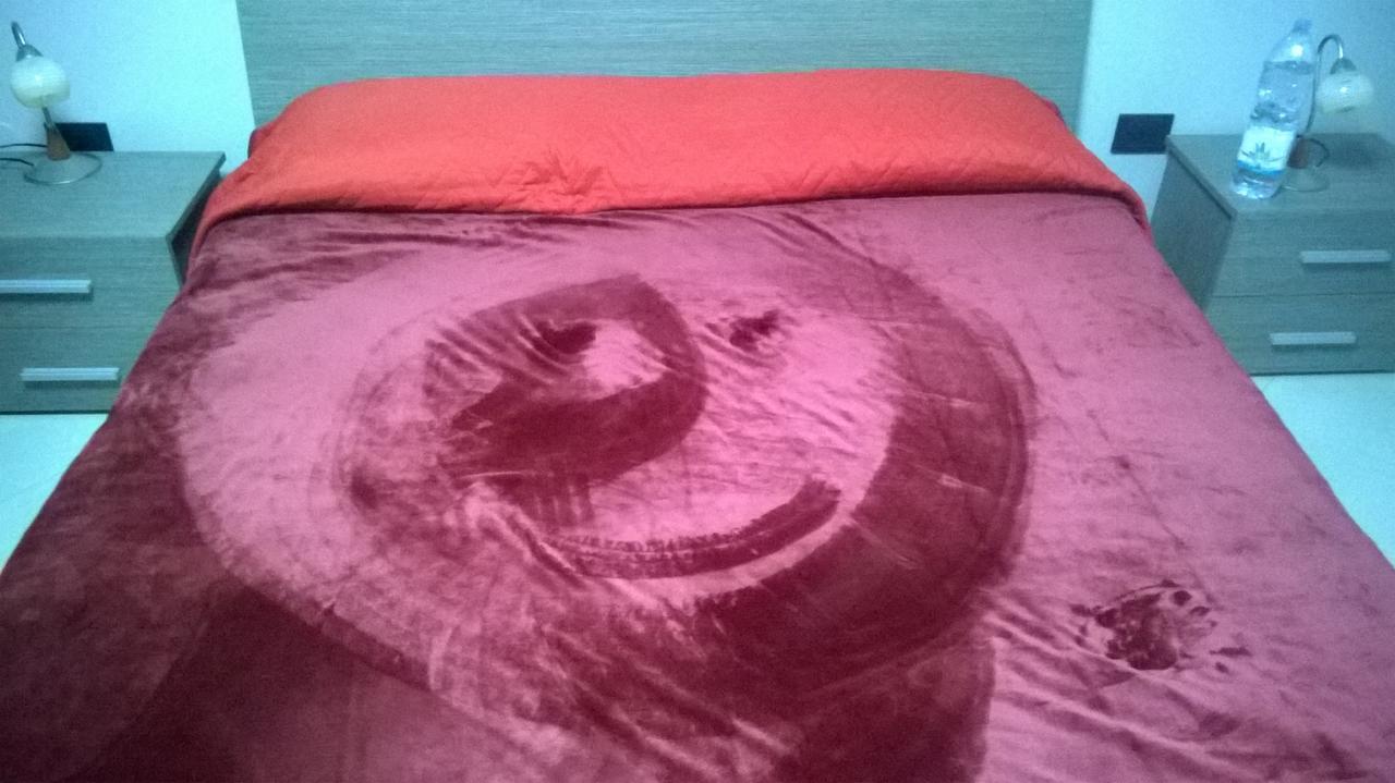 Il Sorriso B&B Pulsano Bagian luar foto
